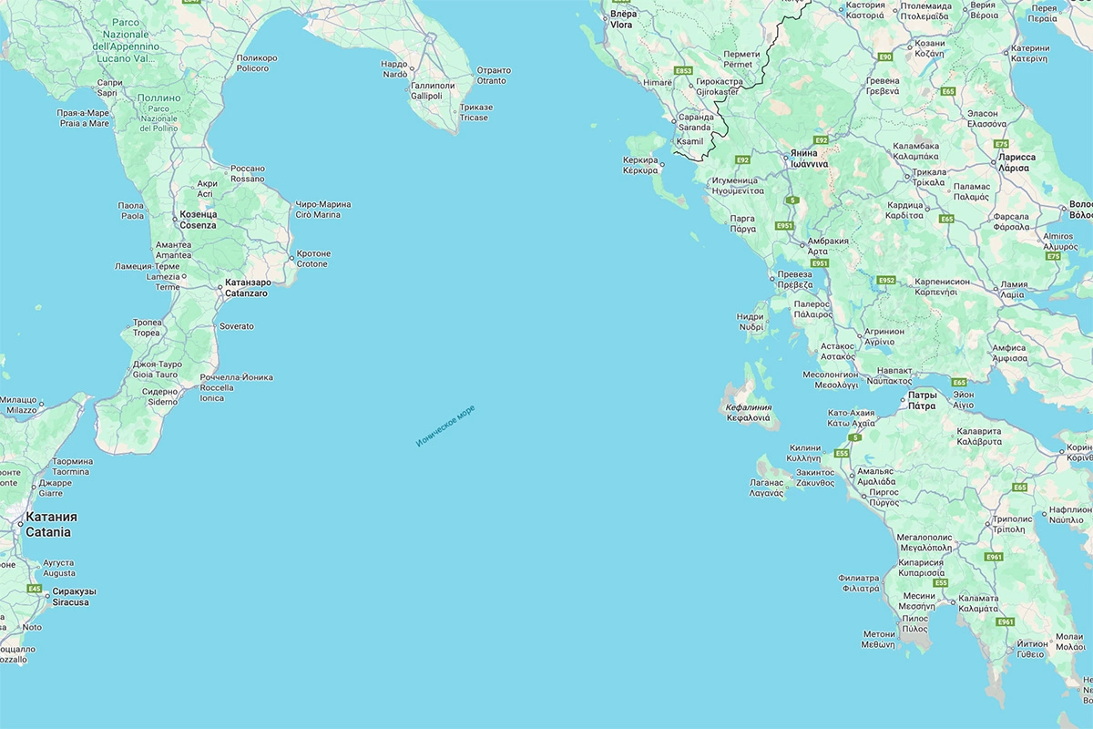 Легенда гласит, что Ионическое море названо в честь Ио, возлюбленной Зевса, которая переплыла море, чтобы добраться до бога в Египте