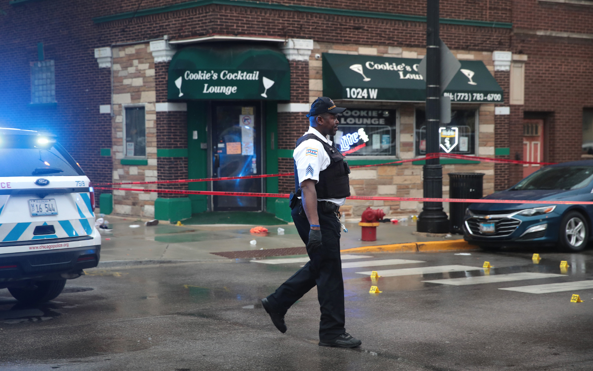В Чикаго в результате стрельбы пострадали 14 человек