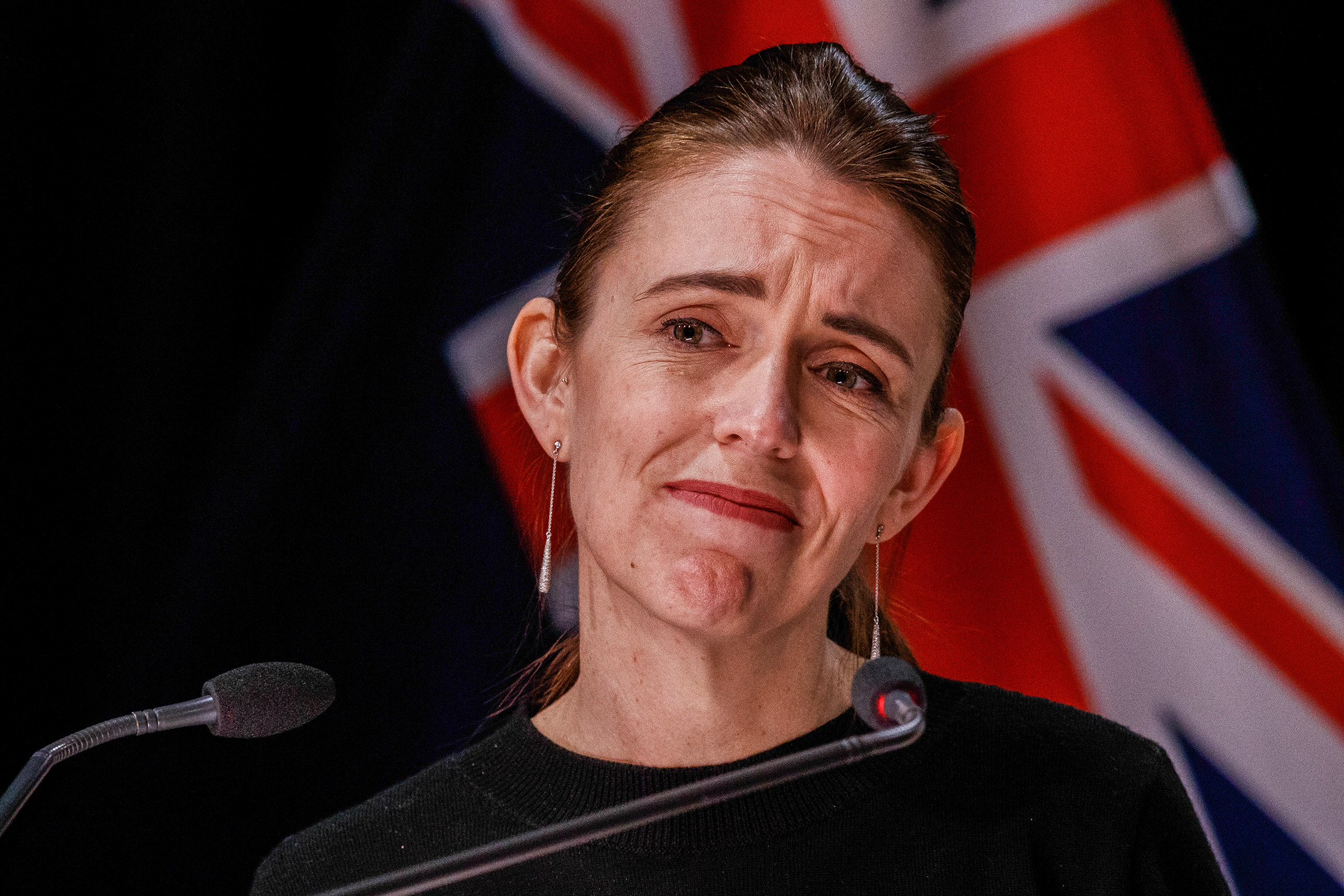 Премьер-министр Новой Зеландии Джасинда Ардерн на пресс-конференции о мерах борьбы с коронавирусом. 19 августа, Веллингтон.

17 августа в Новой Зеландии на несколько дней объявили жесткий карантин из-за первого за полгода случая заболевания COVID-19