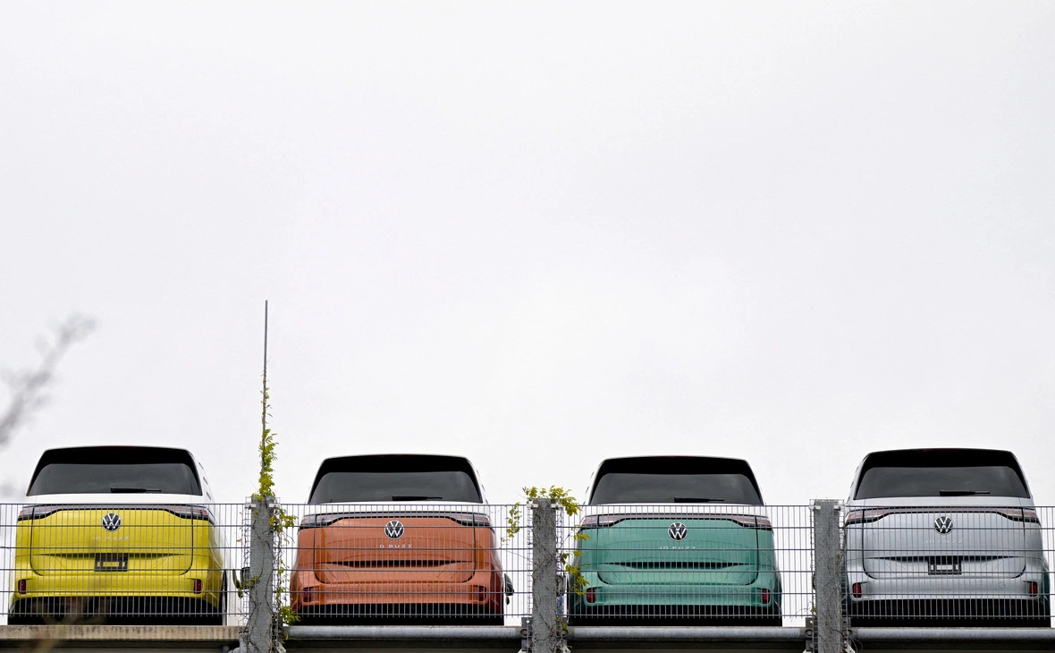 Fabian Bimmer / Reuters