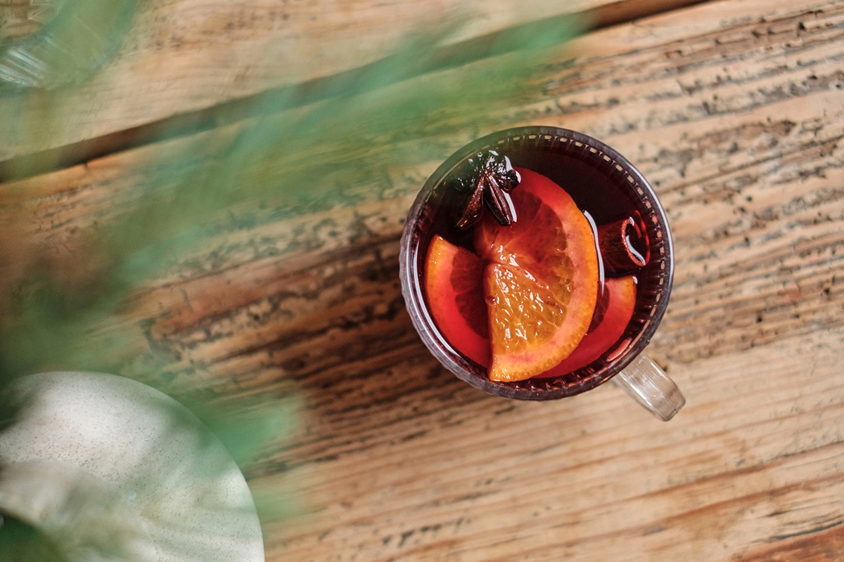 Глинтвейн с земляникой