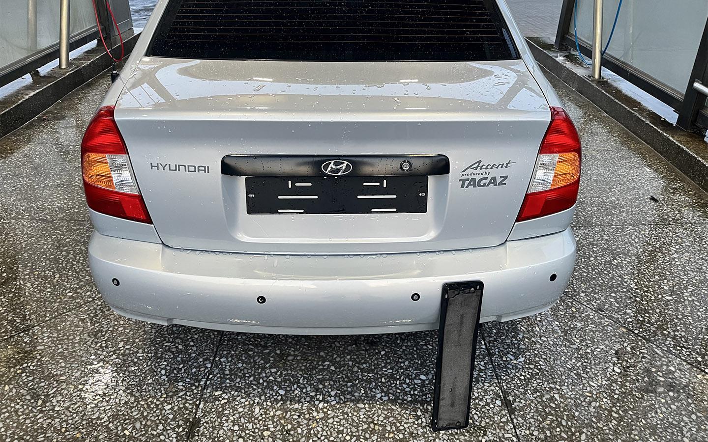 МВД разъяснило правила езды с магнитными рамками. За них лишали прав