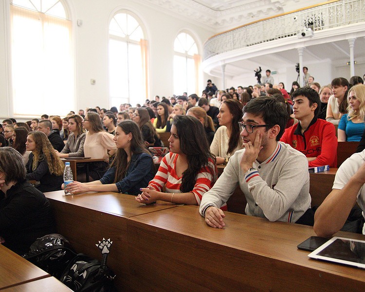 Половина выпускников вузов РТ не востребована рынком