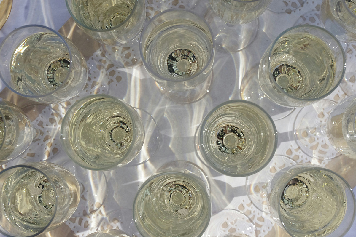 Сомелье Рустем Мингалеев назвал в интервью Decanter своим любимым вином на каждый день шампанское Pierre Gimonnet Cuis 1er Cru Blanc de Blancs, а лучшим вином, купленным в супермаркете, — венгерское сухое белое вино из сорта «фурминт»