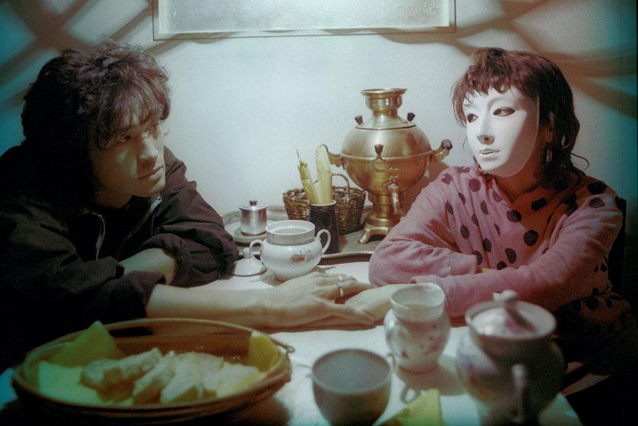 Виктор Цой и Марина Смирнова в фильме «Игла» режиссера Рашида Нугманова, 1988 год