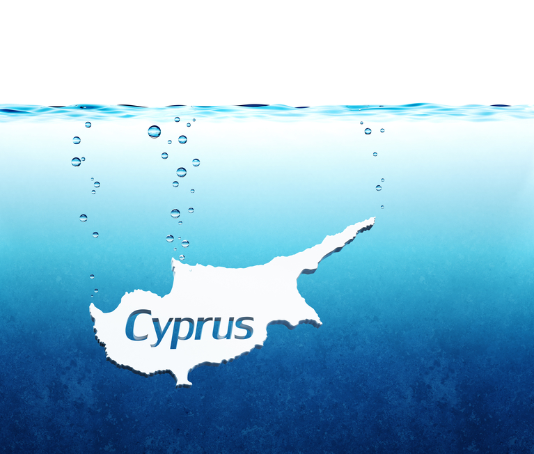 Кризис на Кипре: Что будет с виллами тысяч россиян