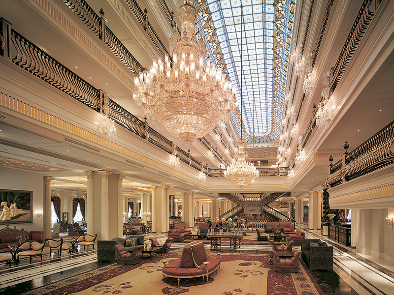 Лобби отеля Titanic Mardan Palace