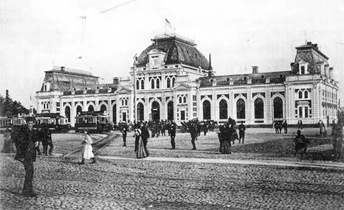 <p>На фото: Павелецкий (Саратовский) вокзал. 1910 год</p>