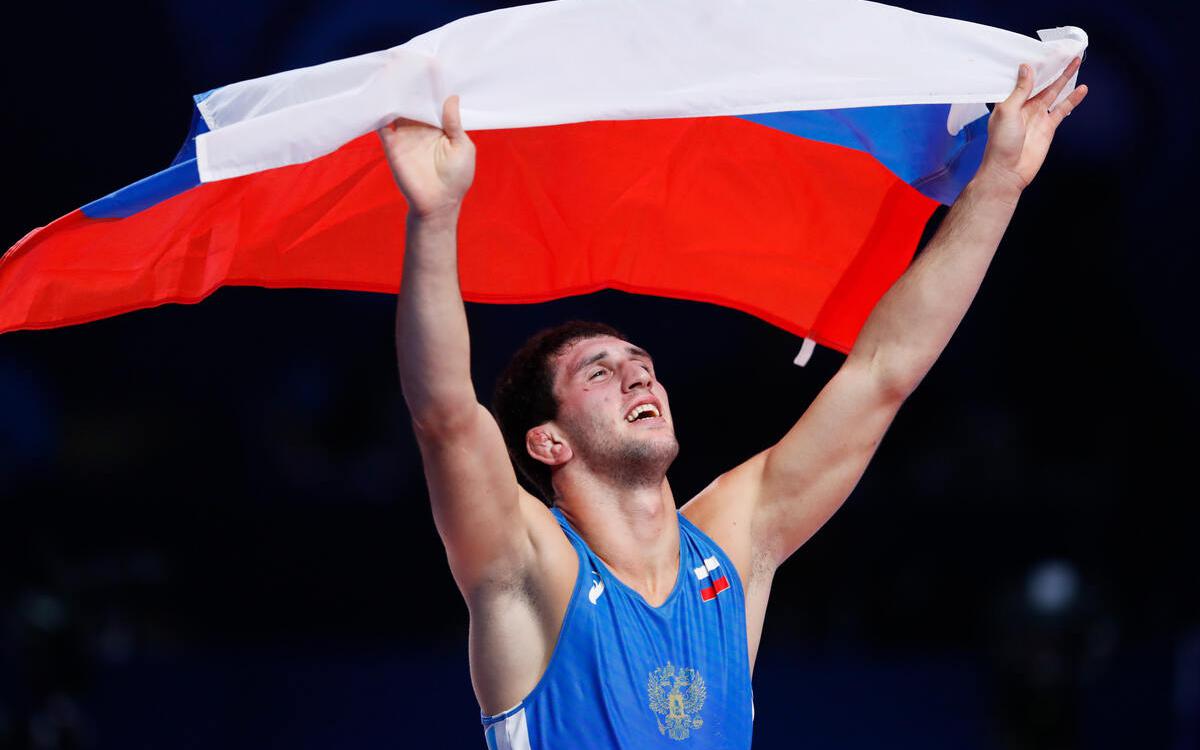 Два россиянина вышли в финал на чемпионате мира по вольной борьбе