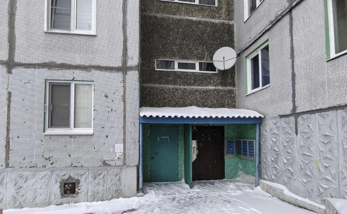 Подъезд дома по&nbsp;3-ему Привокзальному микрорайону города Ачинска, где произошла трагедия.