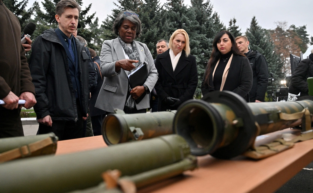 Sergei Supinsky / Reuters