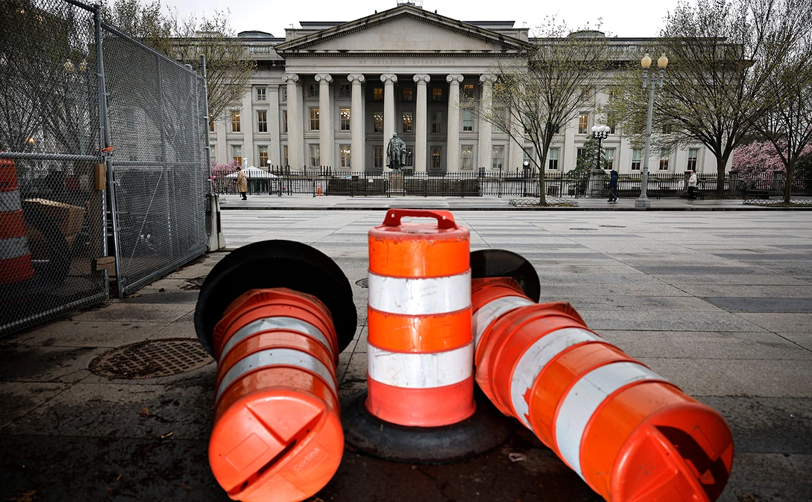 Chip Somodevilla / Getty Images