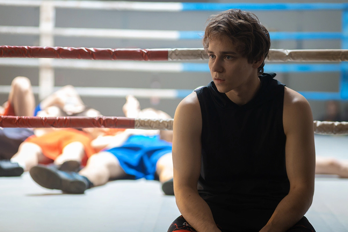 Кадр из сериала «Маяк»