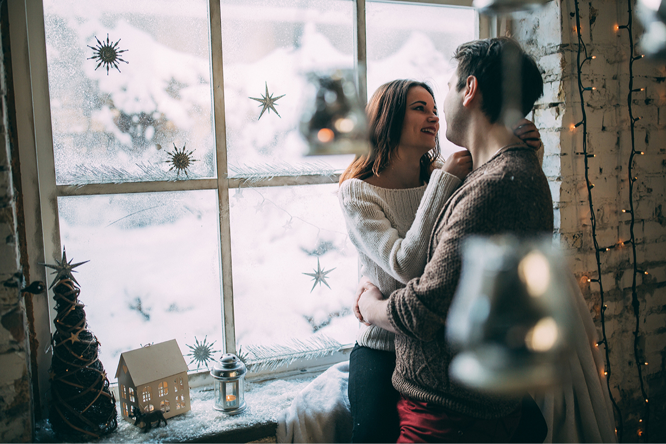 Снег за окном &ndash; лучшее новогоднее украшение. Если его вдруг не хватает, можно добавить бумажных снежинок