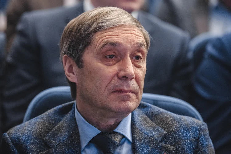 «Бизнес Онлайн» На фото: Азат Хаким