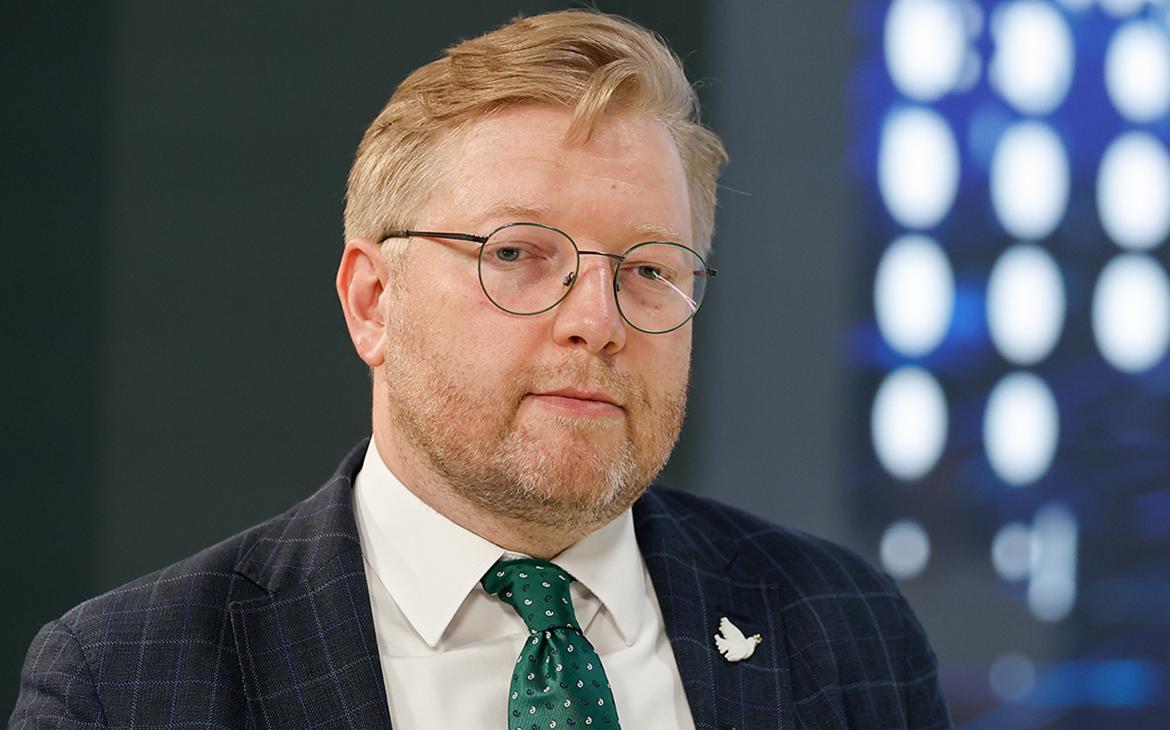 На лидера «Яблока» составили протокол за фото Навального