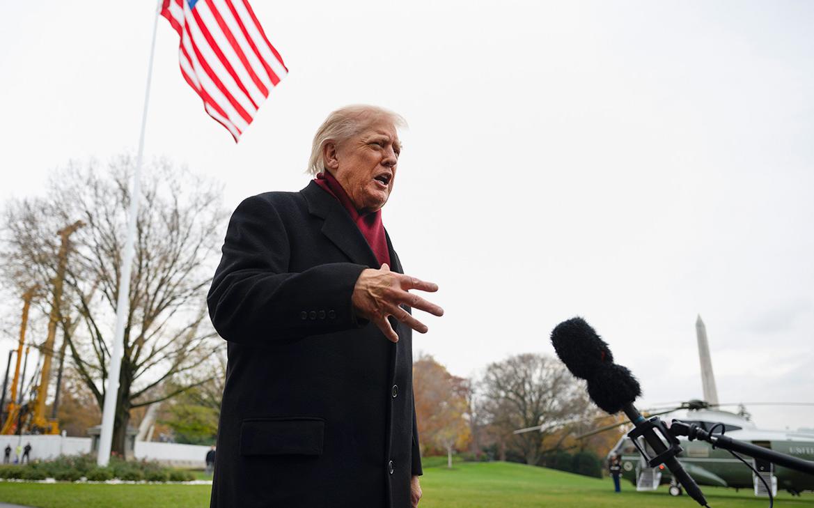 Трамп призвал Зеленского принять план или бороться изо всех небольших сил