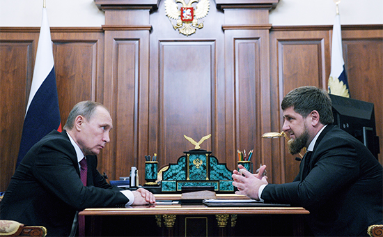 Президент России Владимир Путин и&nbsp;глава Чечни Рамзан Кадыров (слева направо) во&nbsp;время встречи в&nbsp;Кремле
