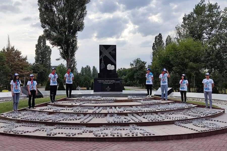 Акция &laquo;Свеча памяти&raquo; в Бишкеке (Киргизия) прошла в Парке Победы имени Асанова