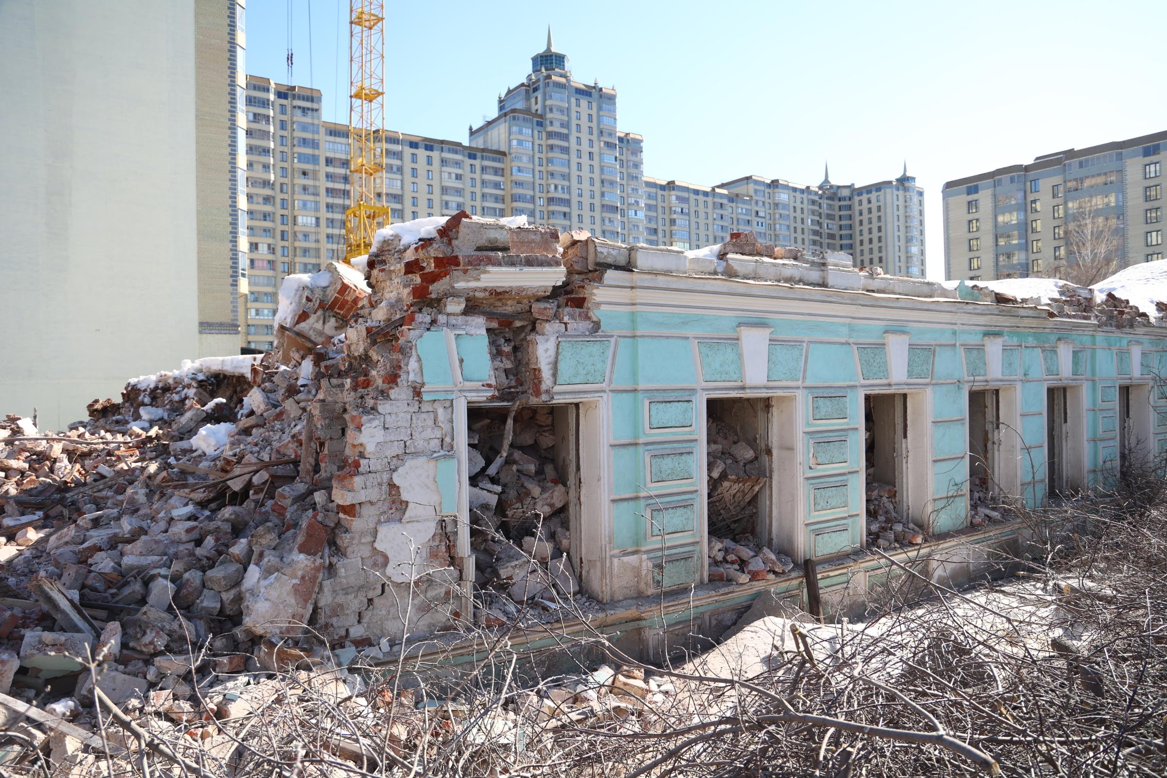 В центре Екатеринбурга снесли старинную усадьбу — РБК