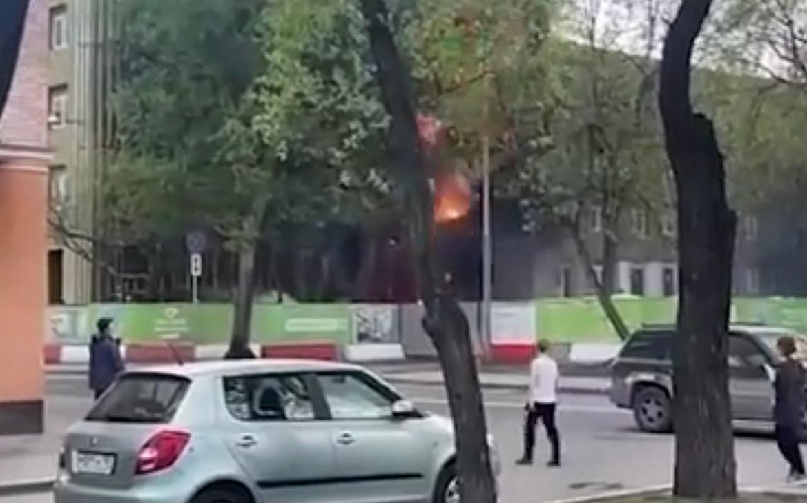МЧС назвало причину пожара на востоке Москвы
