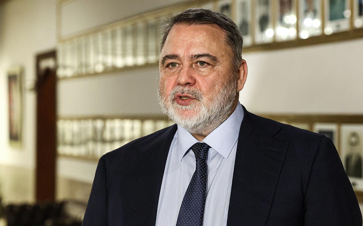 Артемьев предложил временно разрешить экспорт бензина и солярки