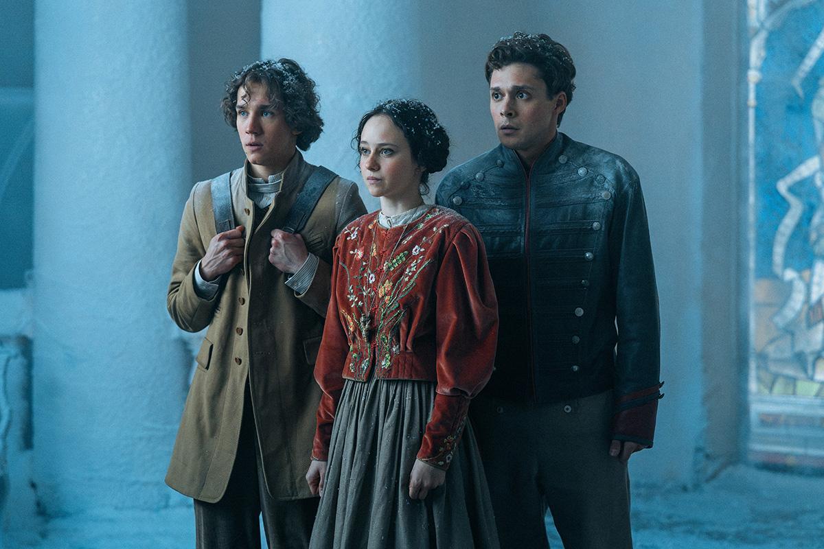 На съемках сериала «Очарованные»