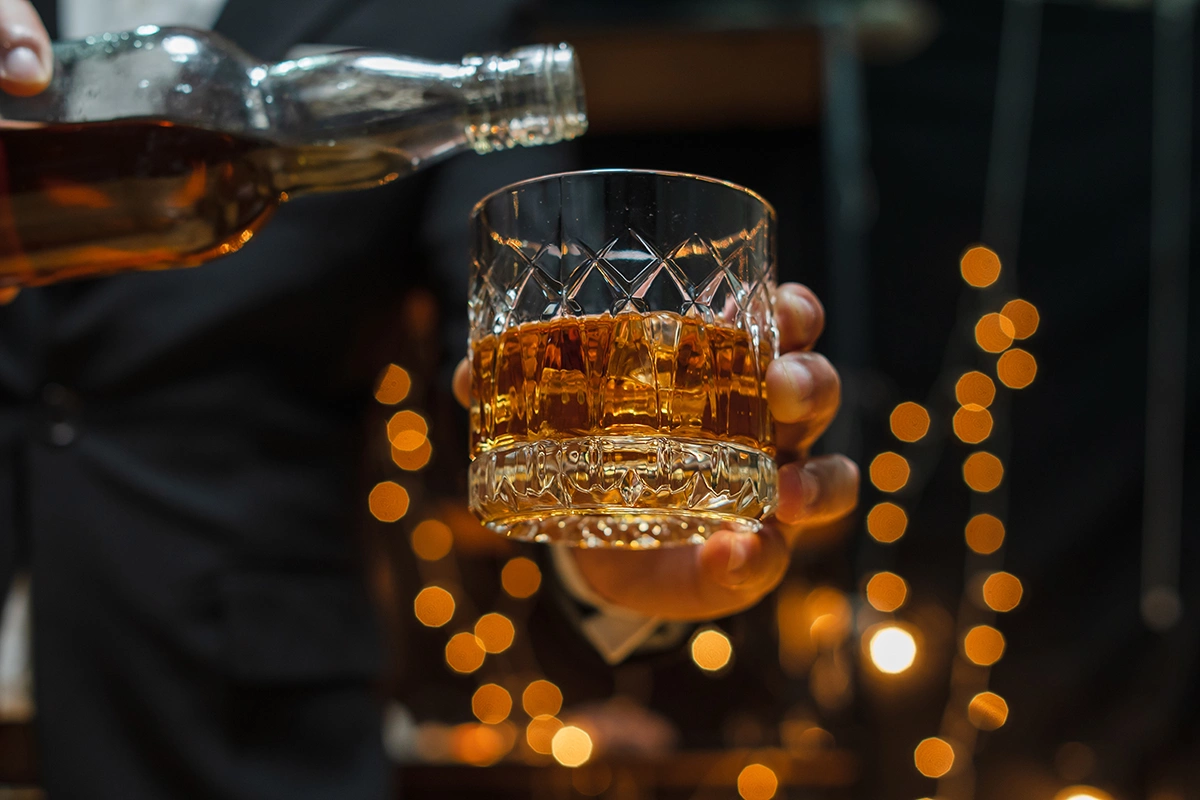 Бумаги владельца бренда Jack Daniel's, компании Brown-Forman по итогам торгов 5 декабря стали самыми быстрорастущими в индексе S&P 500 после публикации отчетности компании