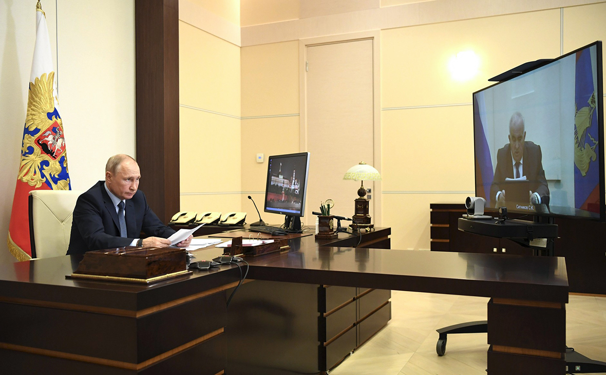 Рабочая встреча Владимира Путина и Сергея Ситникова