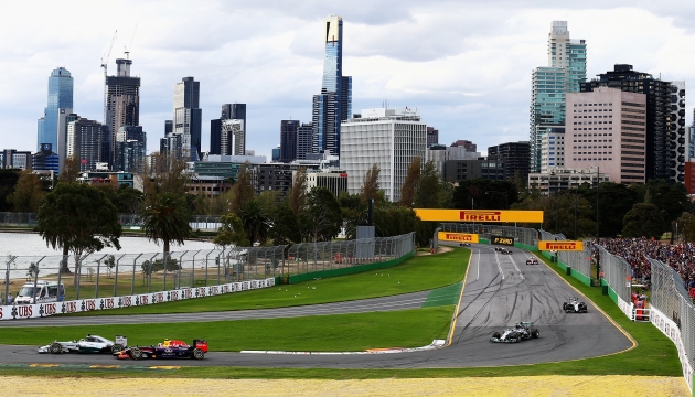 Автодром в Мельбурне считается одним из самых красивых мест на чемпионате мира. Трасса проложена в парке в центре города