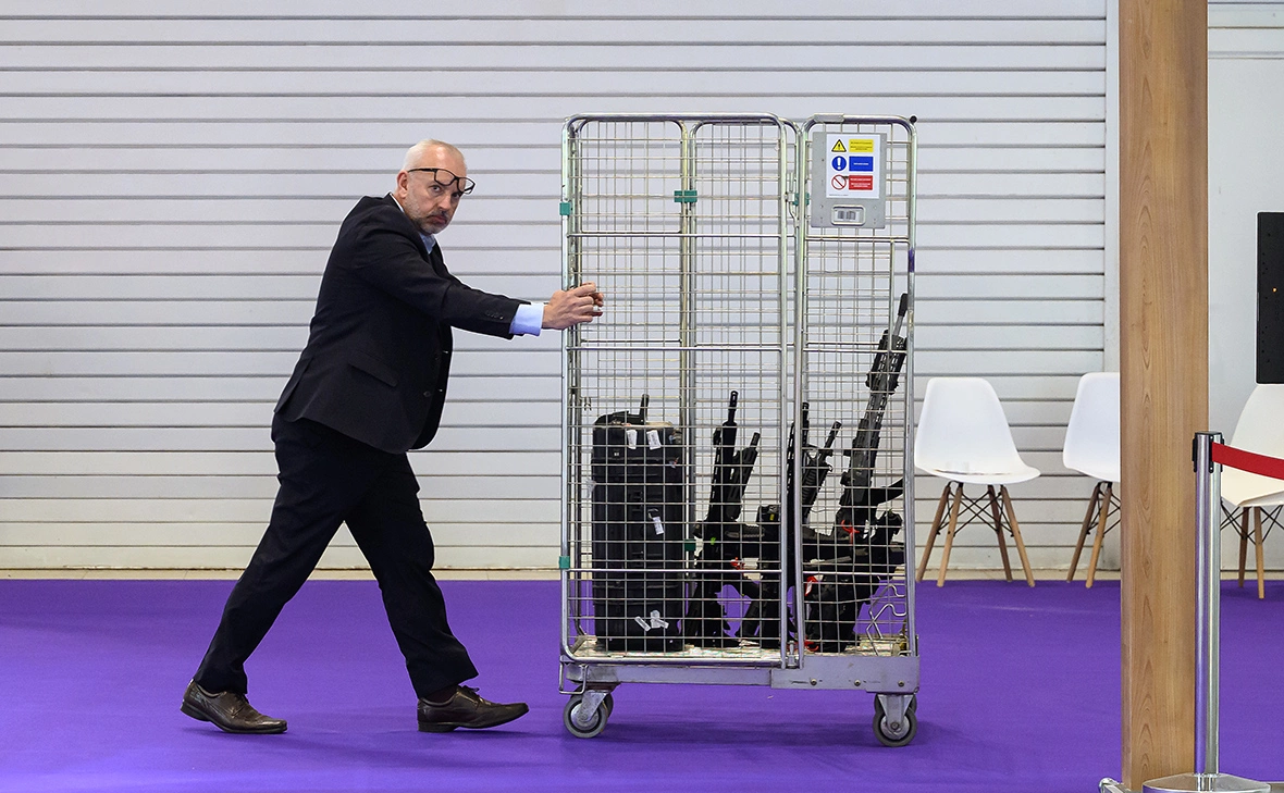 Leon Neal / Getty Images