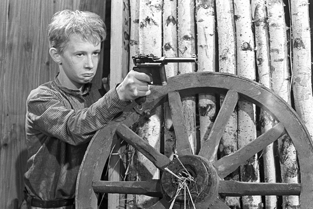 Виктор Косых в роли Даньки в фильме «Неуловимые мстители», 1967 год