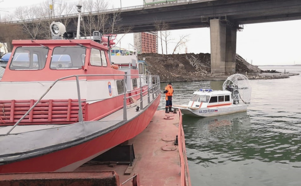 В Новосибирске 14-летняя девушка упала с моста в Обь — РБК