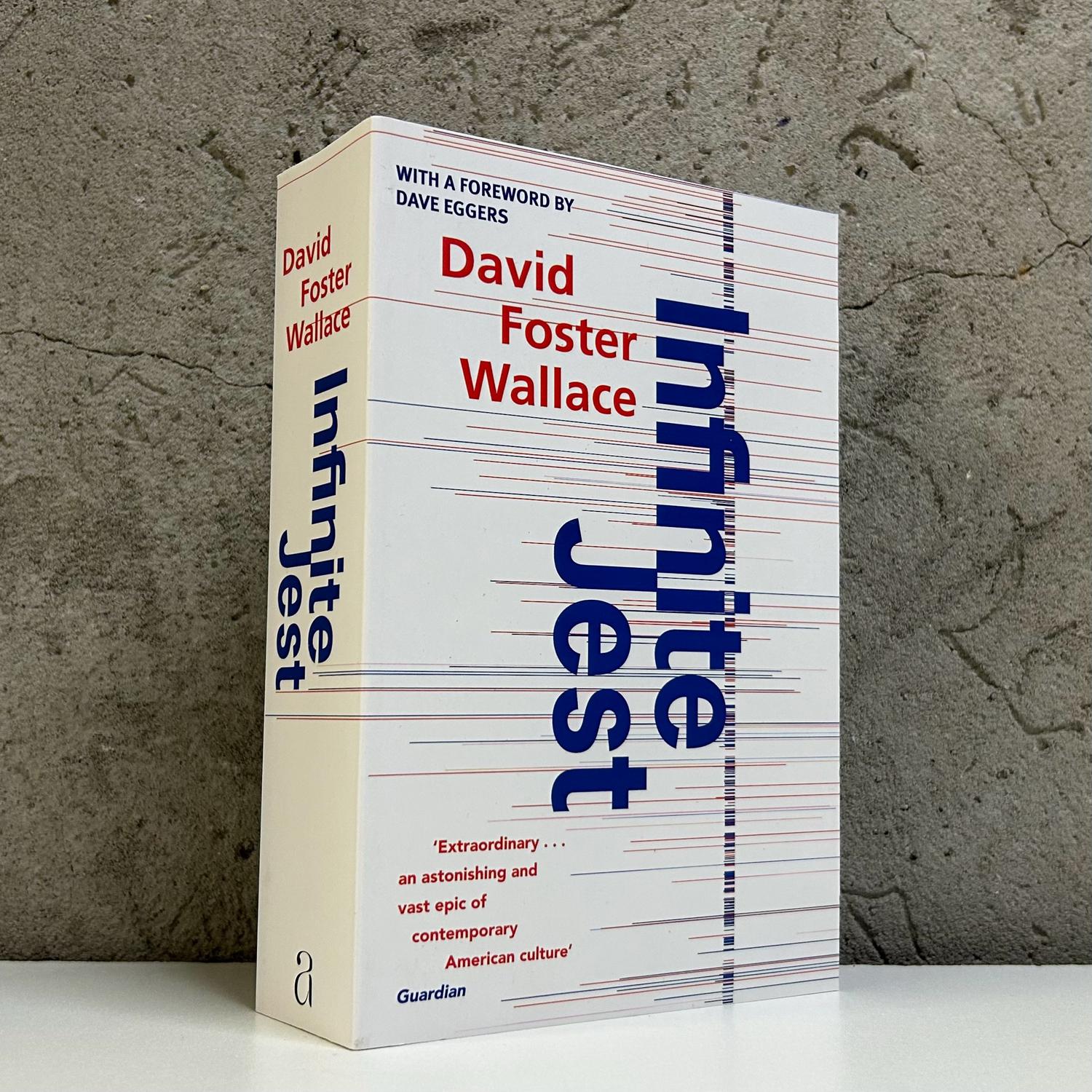 Зарубежные и российские издания, которые можно найти в «Фаланстере»