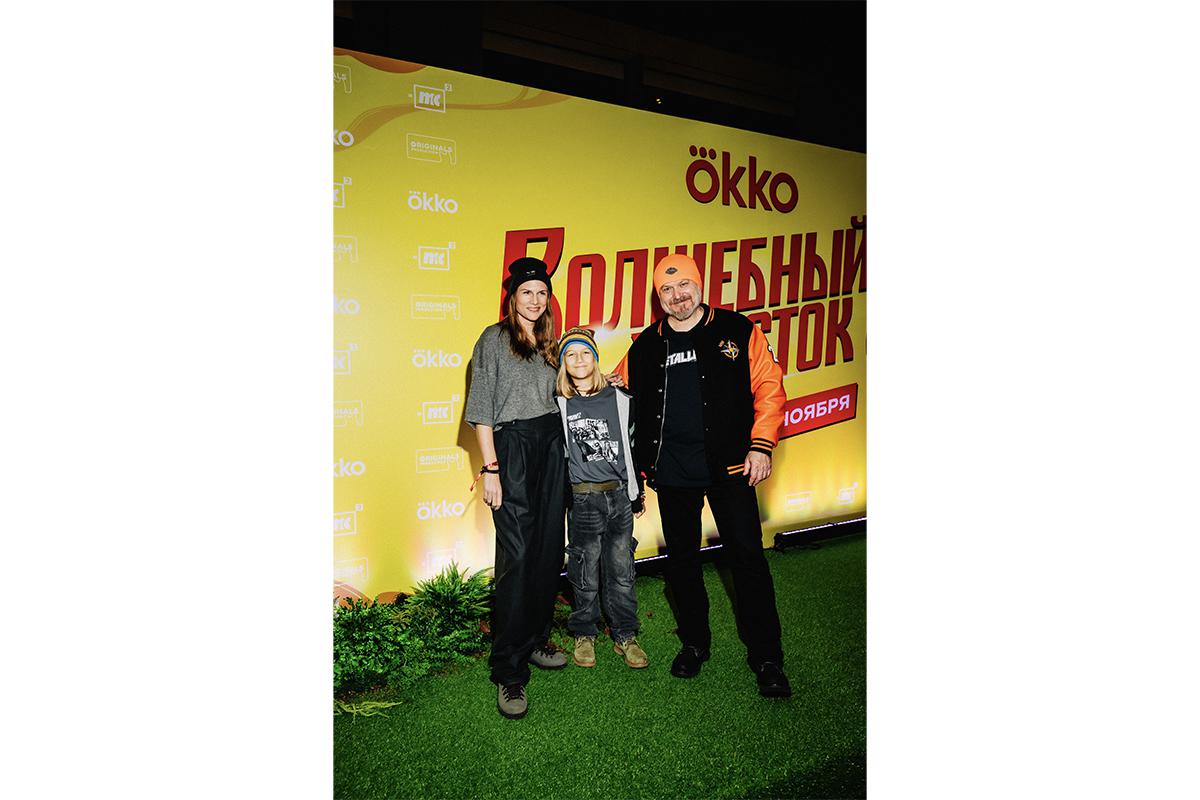 Марьяна Спивак с сыном и Сергей Чихачев