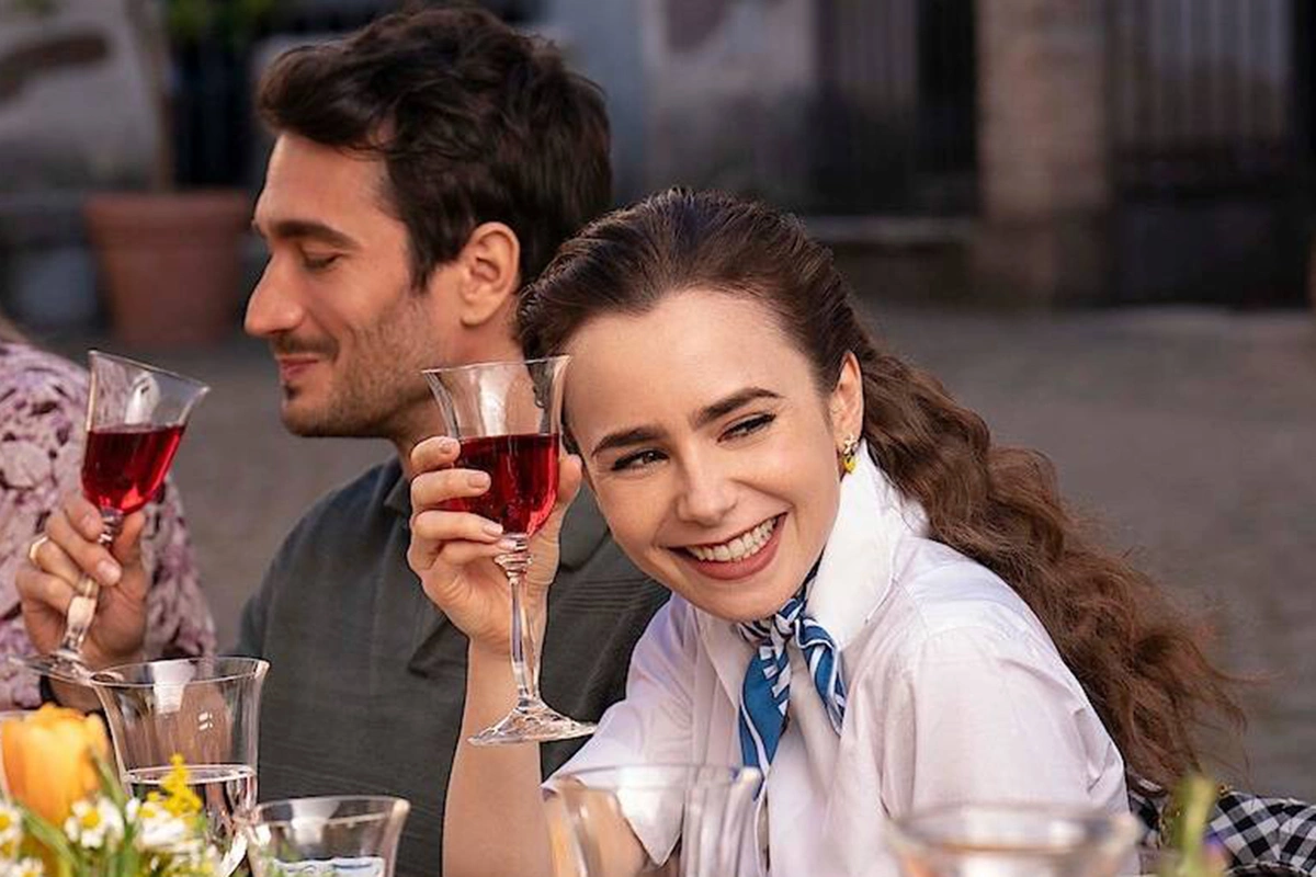 Кадр из четвертого сезона «Эмили в Париже»