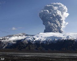 Облако пепла, выброшенное вулканом, должно рассеяться к выходным