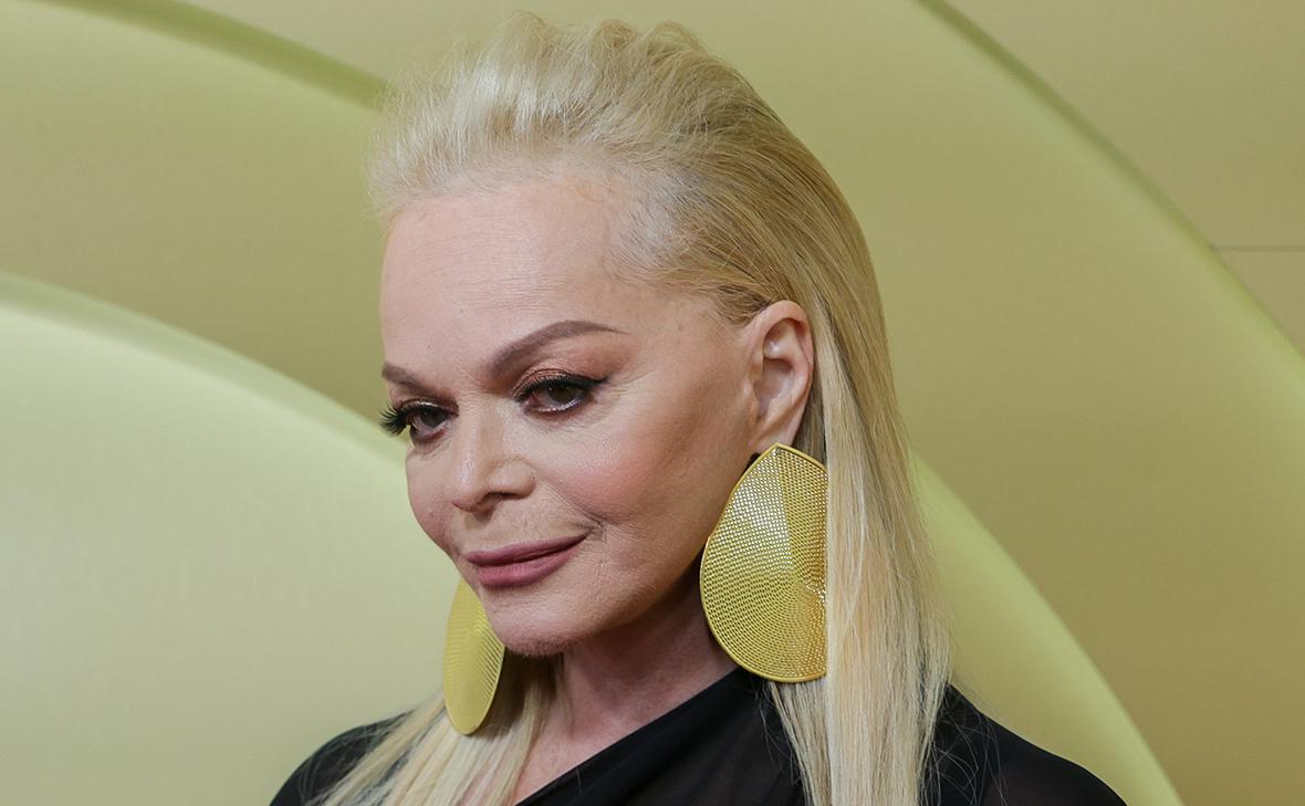 Лариса Долина