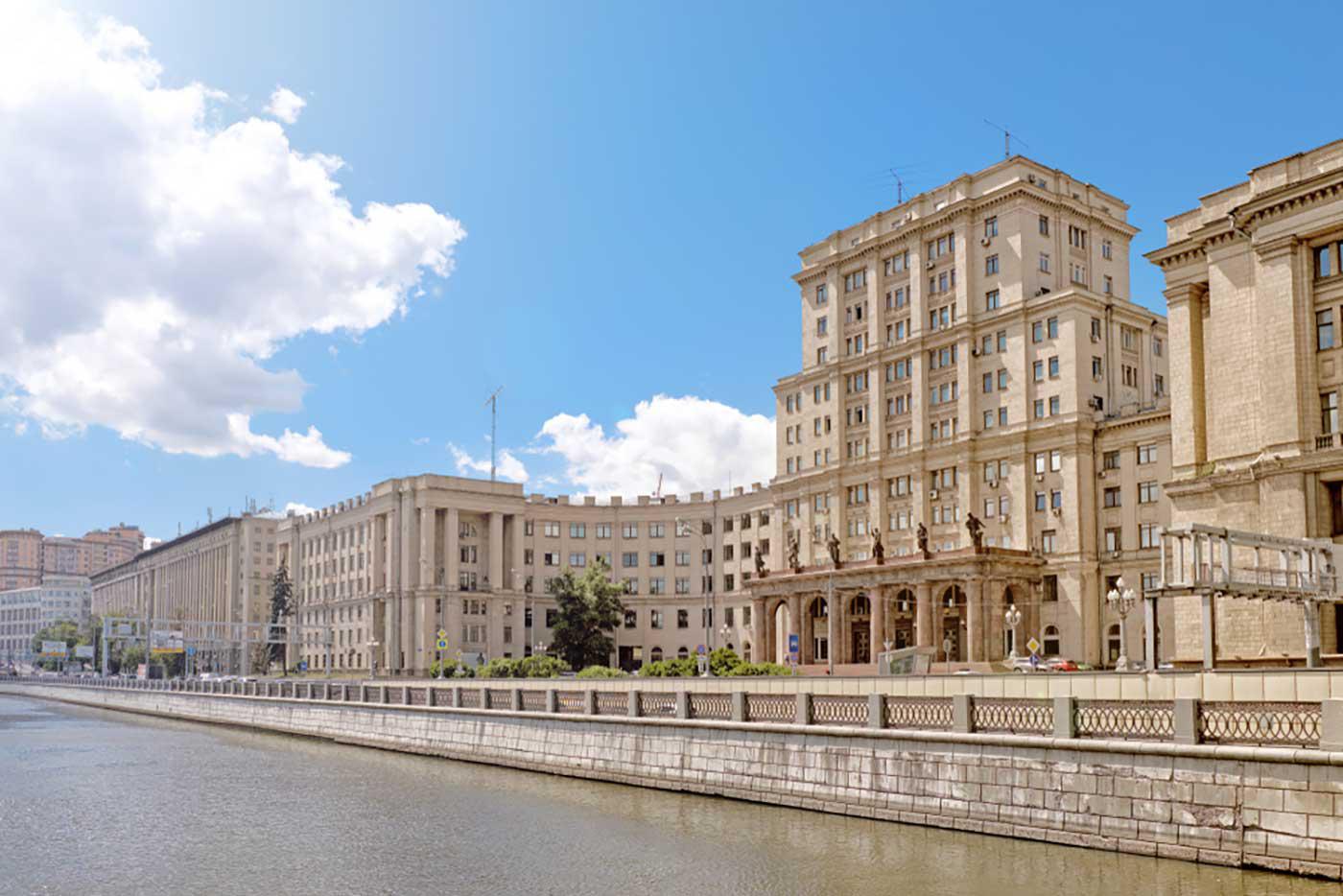 Главный учебный корпус МГТУ имени Баумана