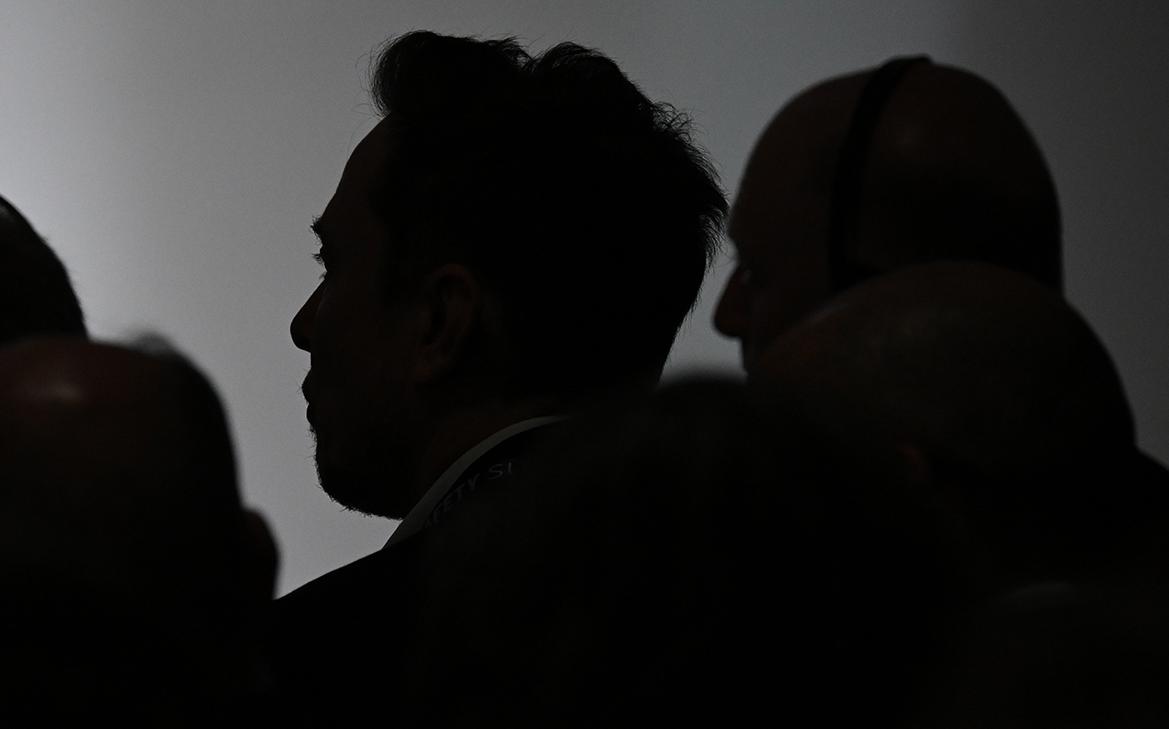 Bloomberg узнал об участии фирм Маска в секретном тендере на рой дронов