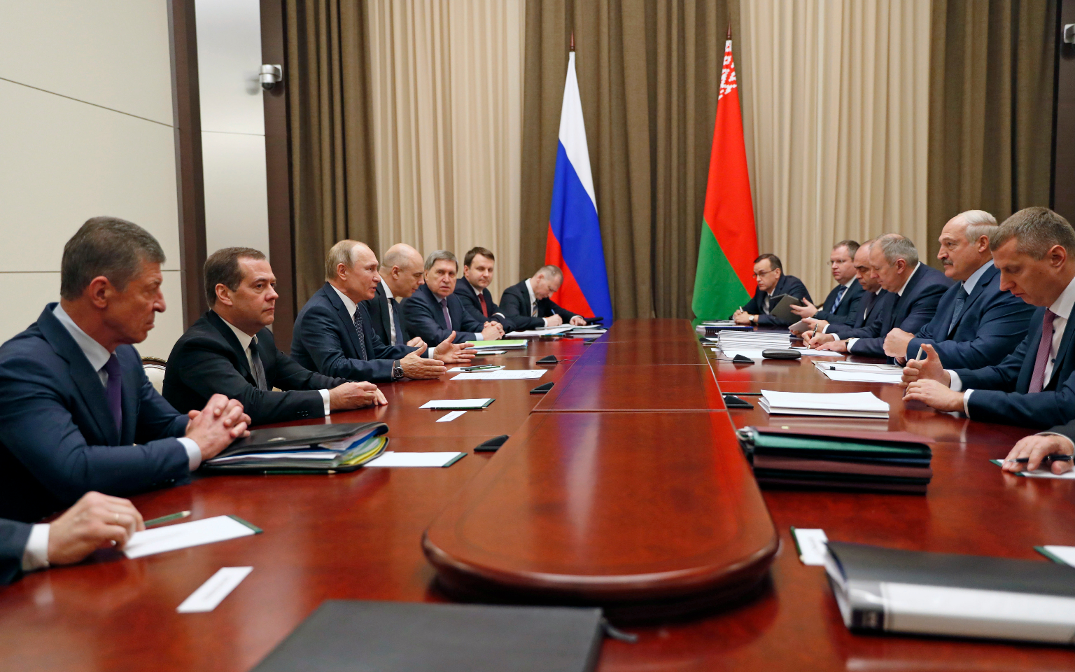 Орешкин сообщил о прогрессе на переговорах Путина и Лукашенко