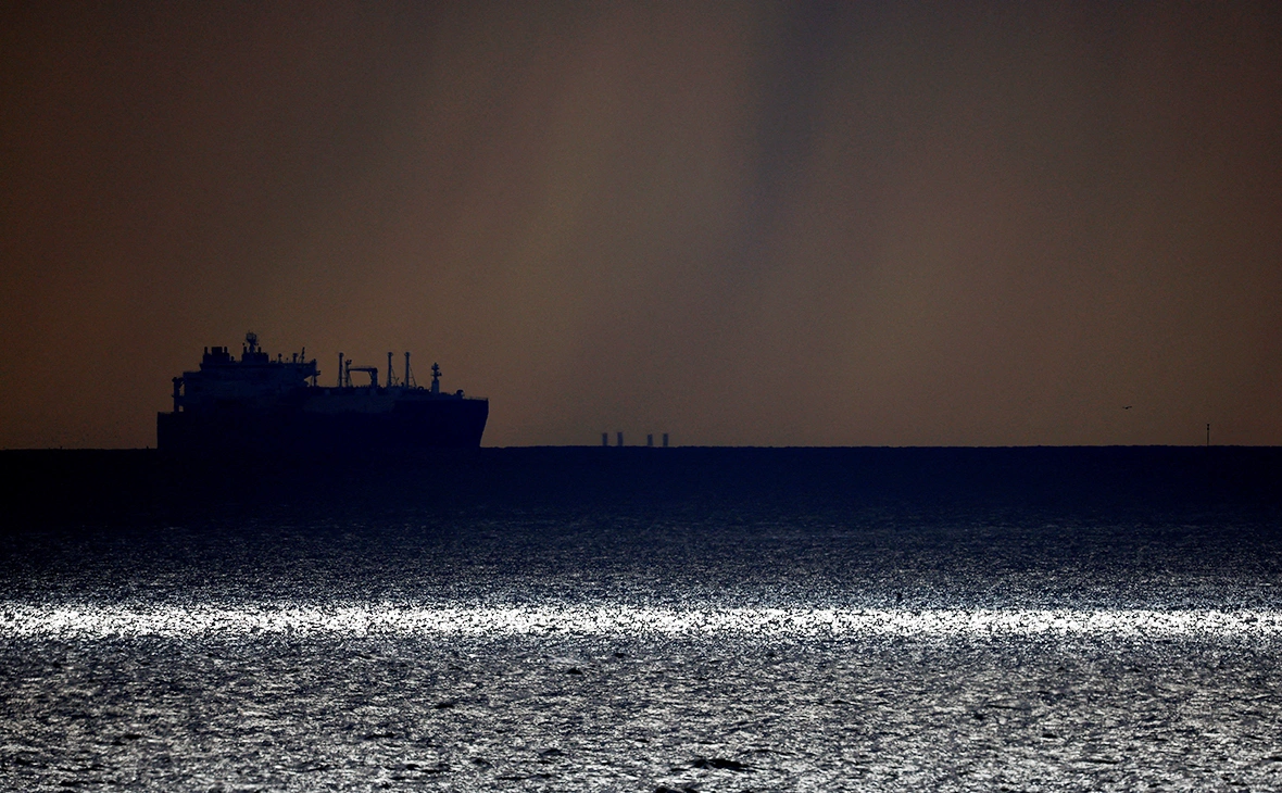 Stephane Mahe / Reuters