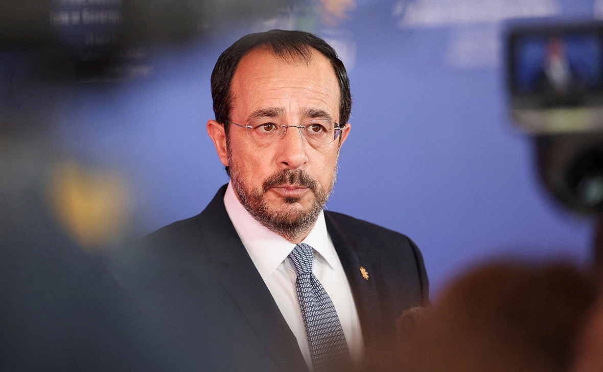 Yiannis Kourtoglou / Reuters