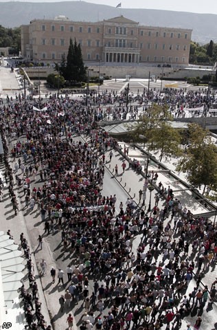 Акцию протеста в Афинах разогнали слезоточивым газом