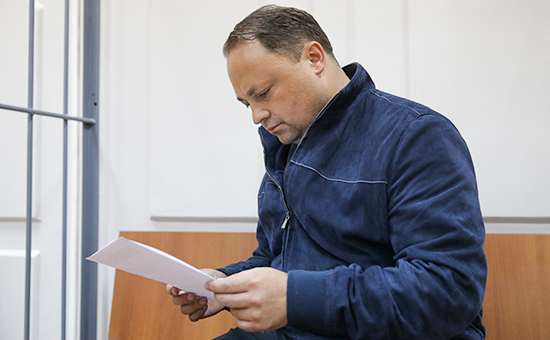Мэр Владивостока Игорь Пушкарев перед рассмотрением ходатайства об аресте в Басманном суде


