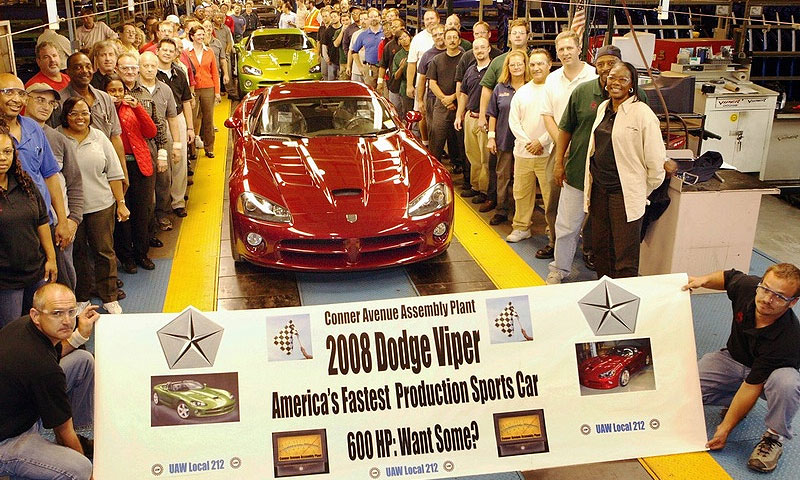 В США началось производство Dodge Viper SRT-10