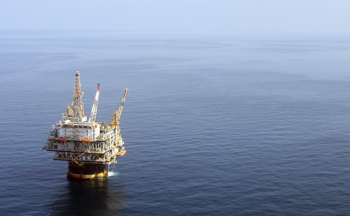 Нефтедобывающая платформа в Мексиканском заливе. 19 августа 2008 года