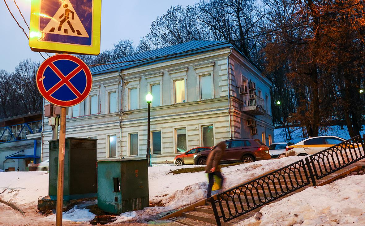 Вид на бывшее здание центра Андрея Сахарова (признан иноагентом)