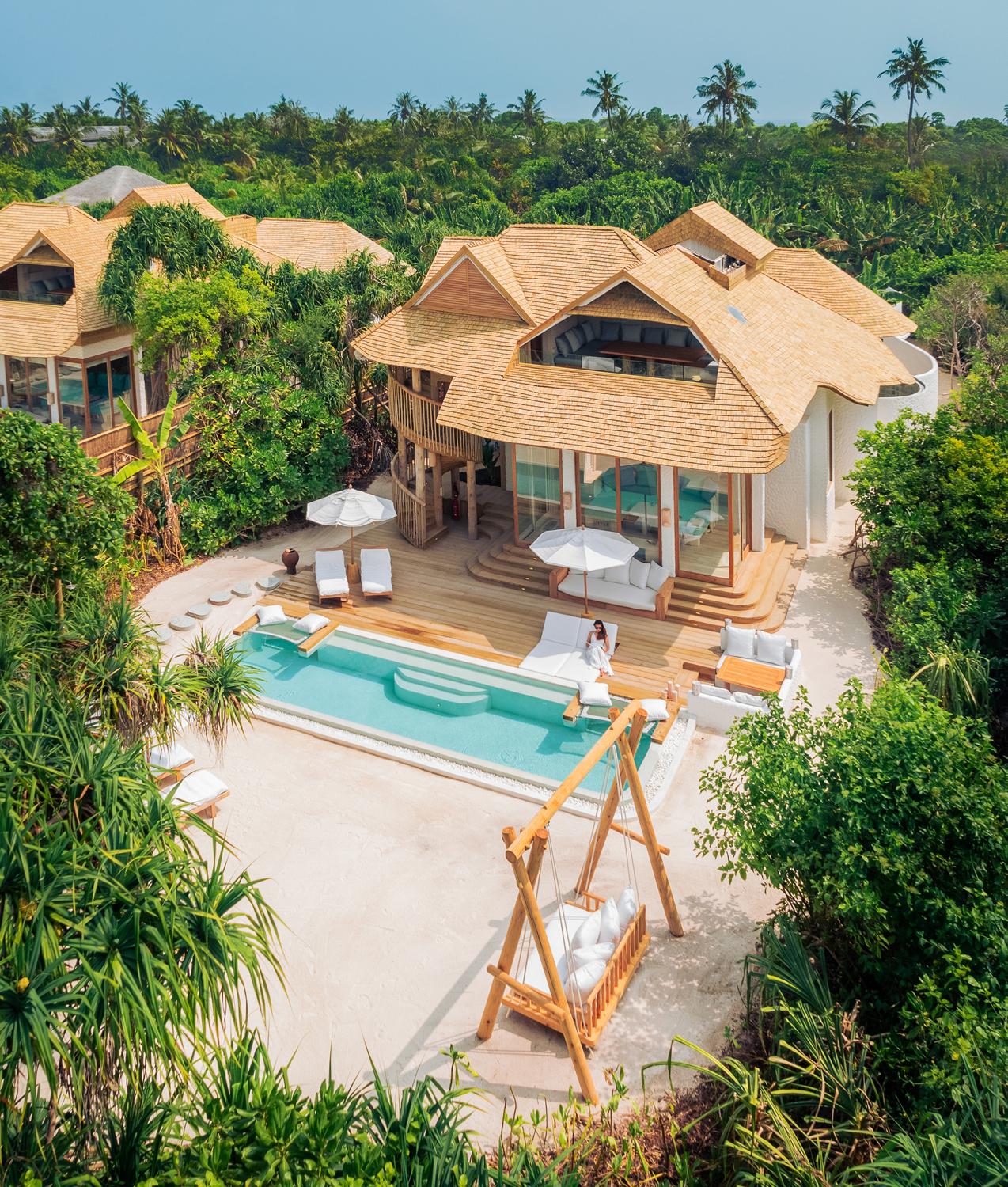 Soneva Jani, пляжная вилла Beach Hideaway