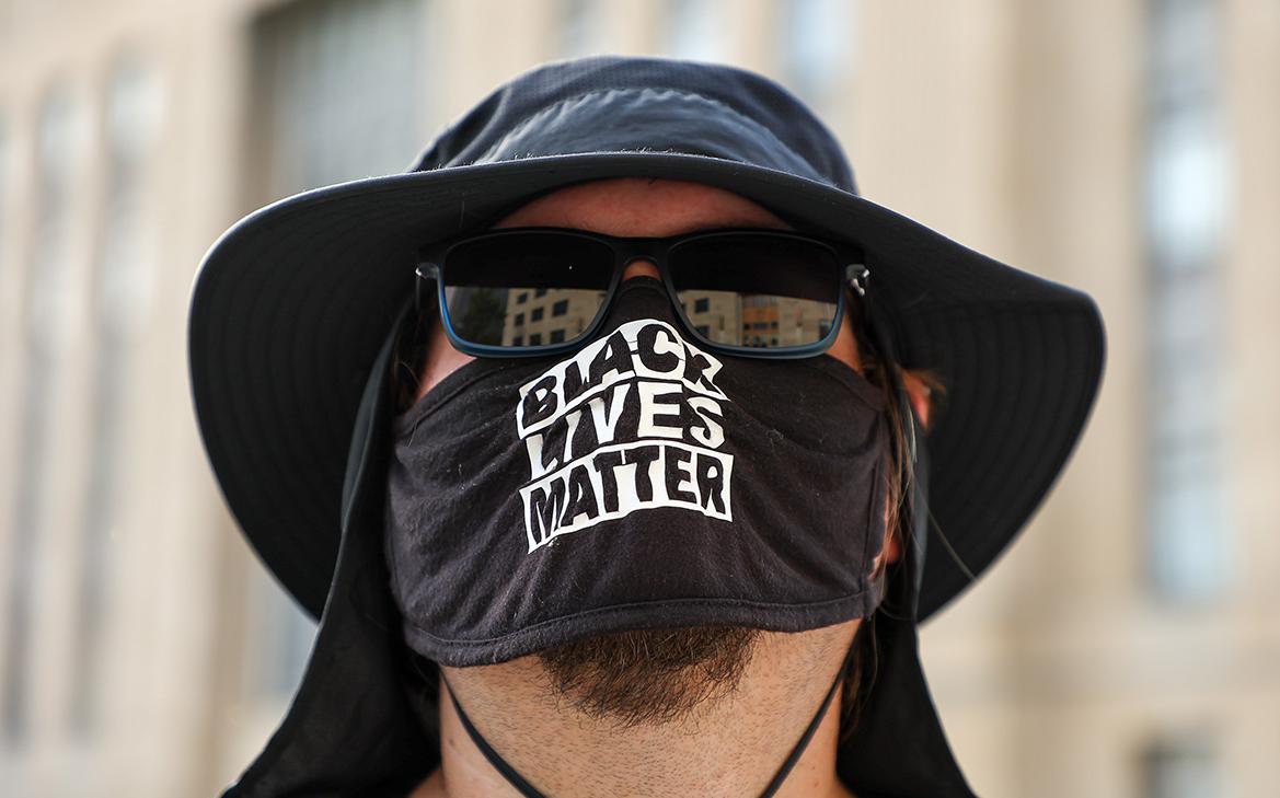 Движение Black Lives Matter выступило против выдвижения Камалы Харрис
